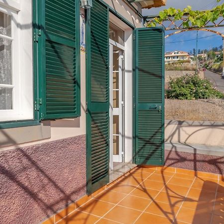 Cozy Villa Flora By Hr Madeira Estreito Da Calheta Exterior photo