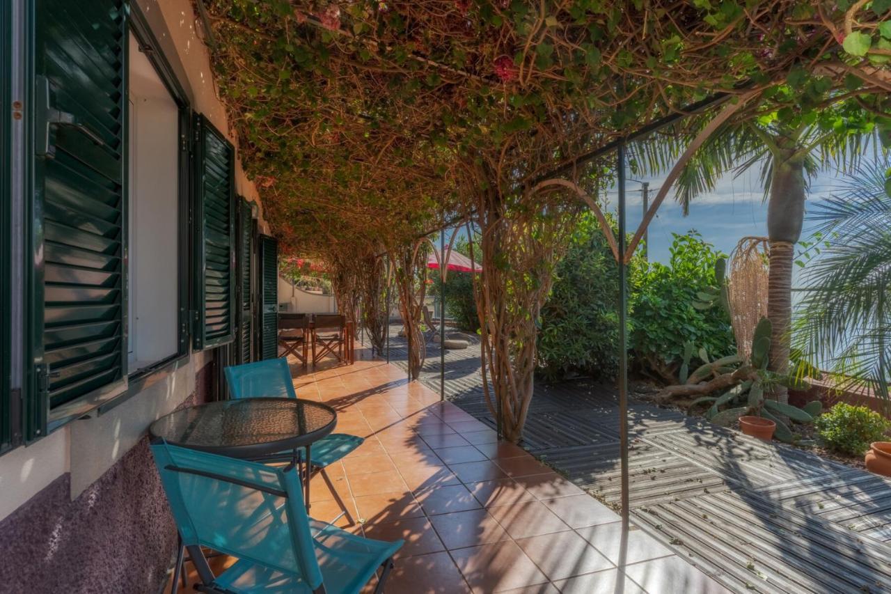 Cozy Villa Flora By Hr Madeira Estreito Da Calheta Exterior photo